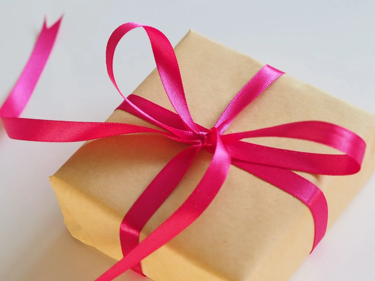 añadir producto de regalo automáticamente en WooCommerce